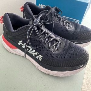 Hoka Bondi 7- size 9
